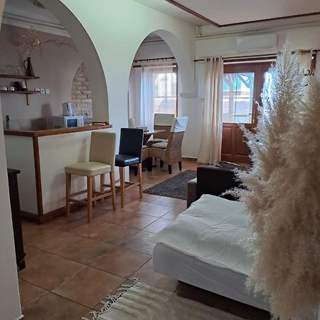 Apartman Romana Postorna Ngoại thất bức ảnh